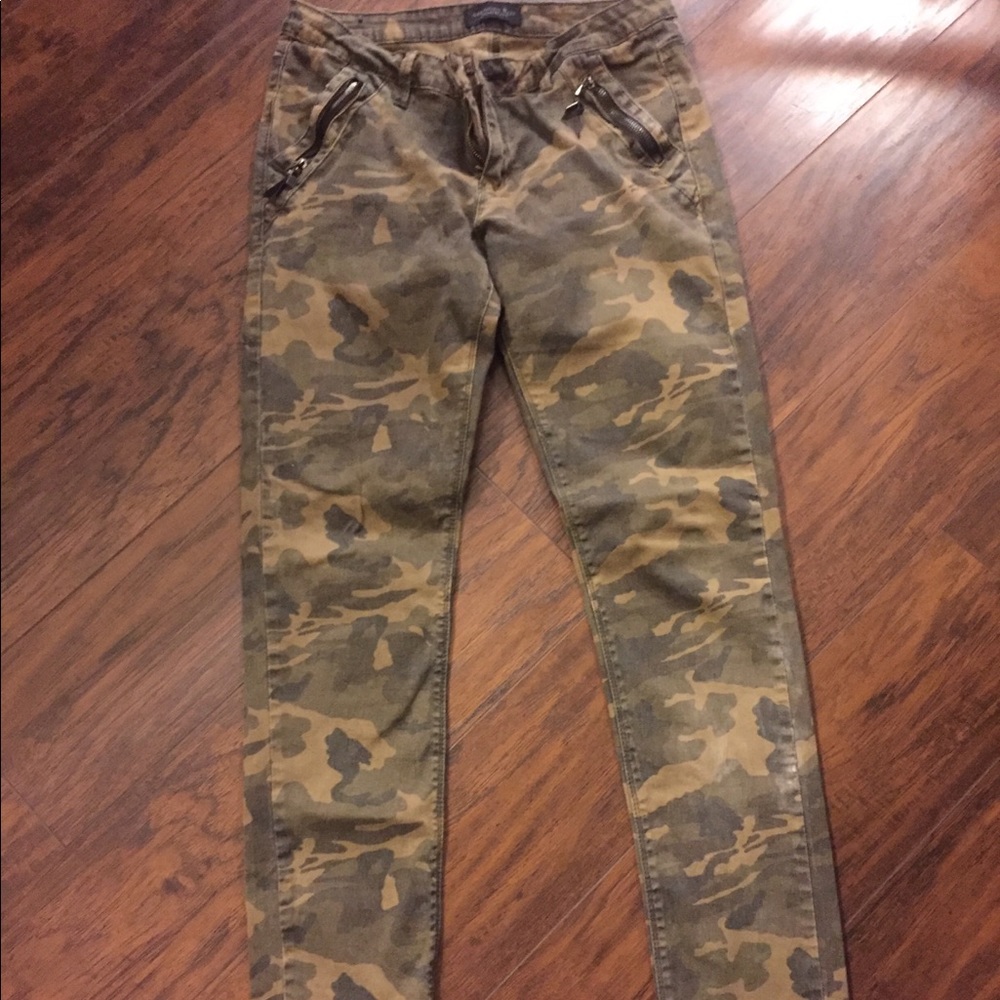 Women’s army fatigues Jeans